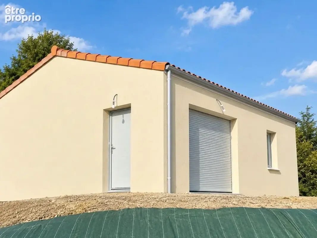 Maison à RUELLE-SUR-TOUVRE
