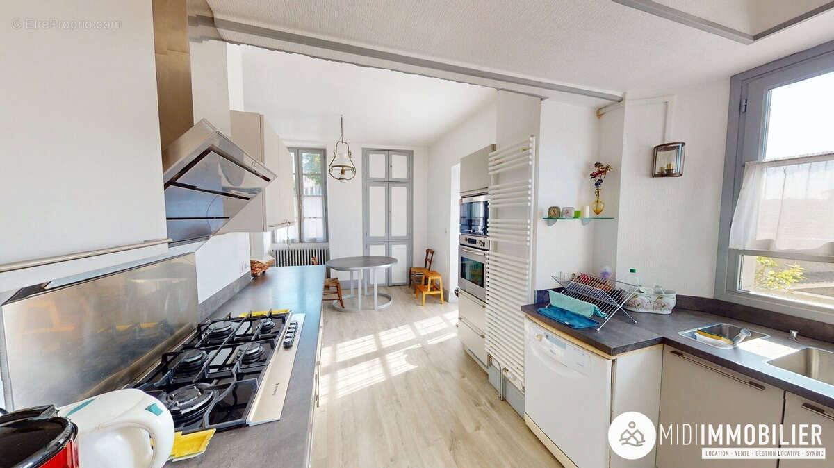 Maison à CORDES-SUR-CIEL