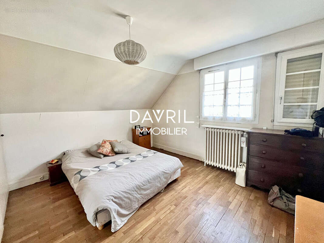 Maison à CONFLANS-SAINTE-HONORINE