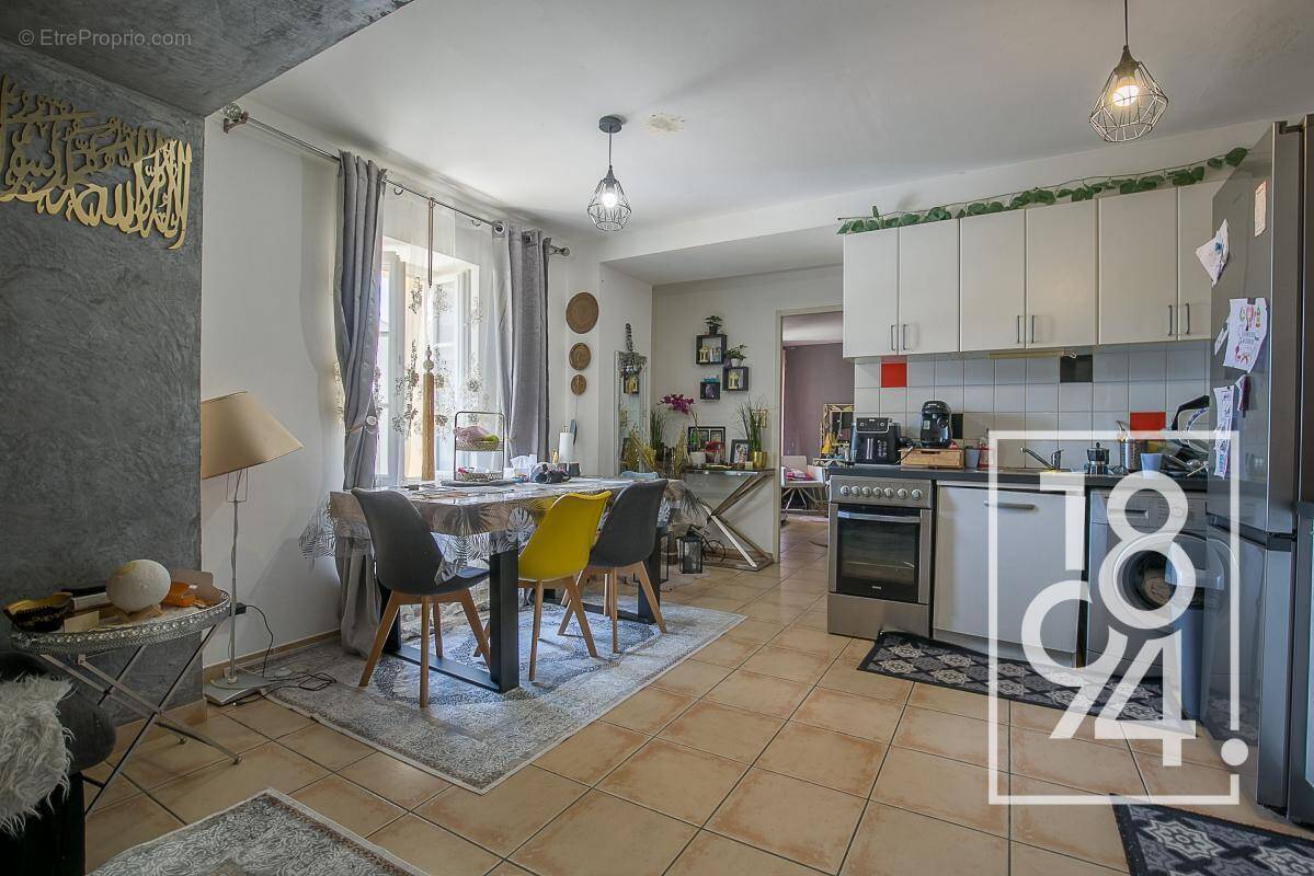 Appartement à MARSEILLE-15E