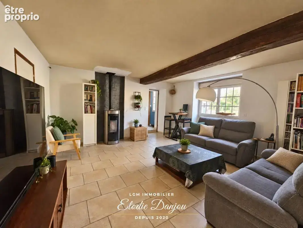 Longère rénovée 4 chambres, garage, dépendances et jardin - Proche Oucques-la-Nouvelle - photo 6
