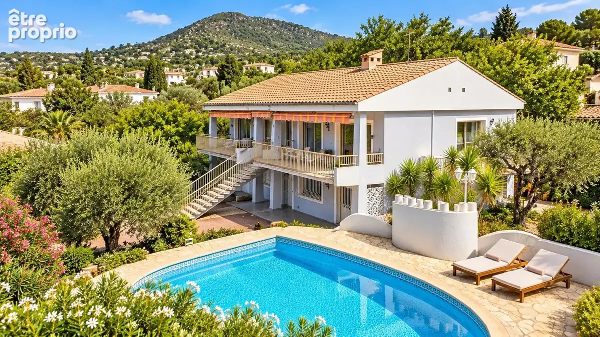 Une villa aux dimensions rares, entre village et nature - photo 2