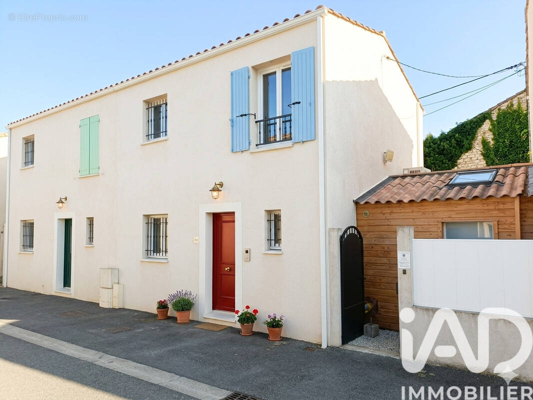 Photo 1 - Maison à MEYRARGUES