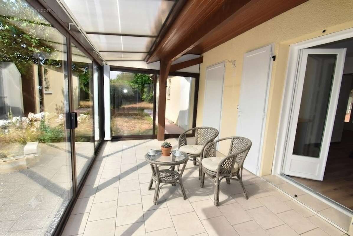 Maison à LA COURONNE