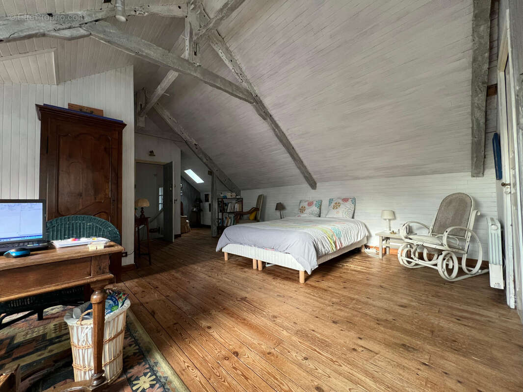 Maison à SAINT-JACUT-DE-LA-MER