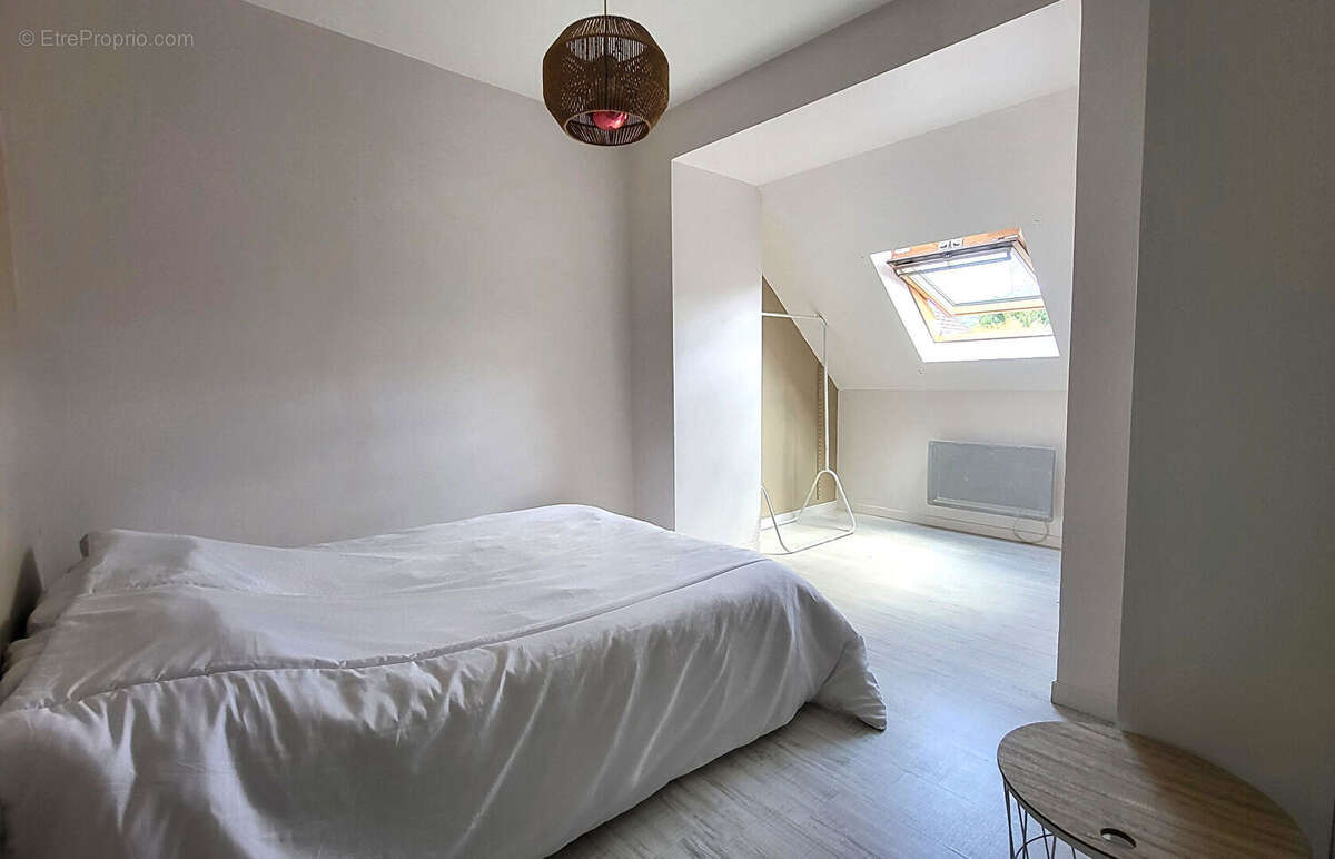 T2 en duplex de 46m², Rénové, Espace extérieur privatif - photo 6
