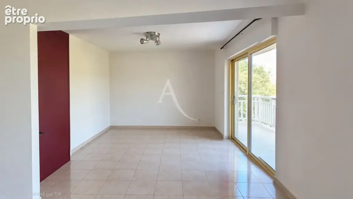 Nice nord : 3 pieces traversant avec vue panoramique et double garage - photo 3