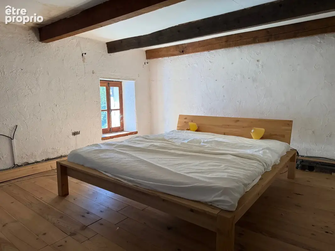 Auv 1193 : Maison au calme avec gîte, puits, beau terrain 5.340m2 - photo 8