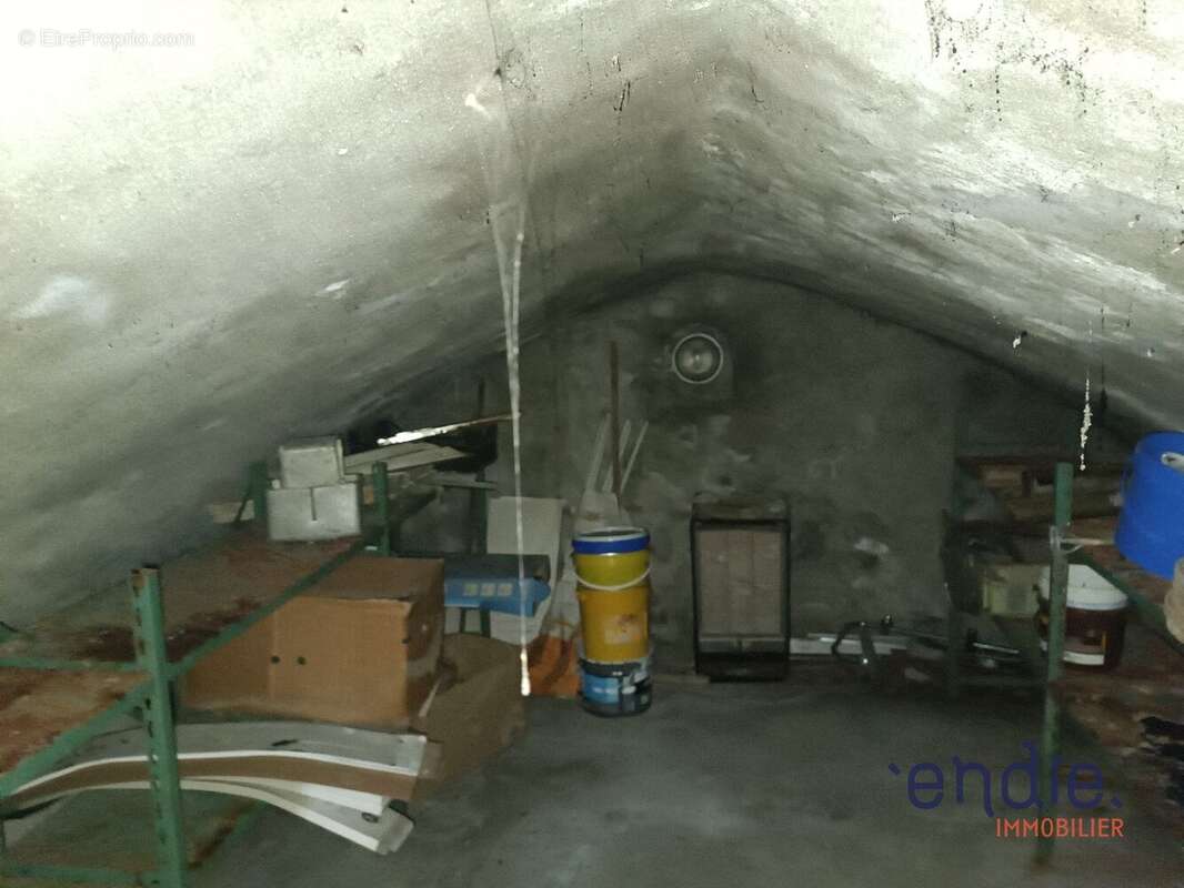 Commerce à COSNE-D&#039;ALLIER