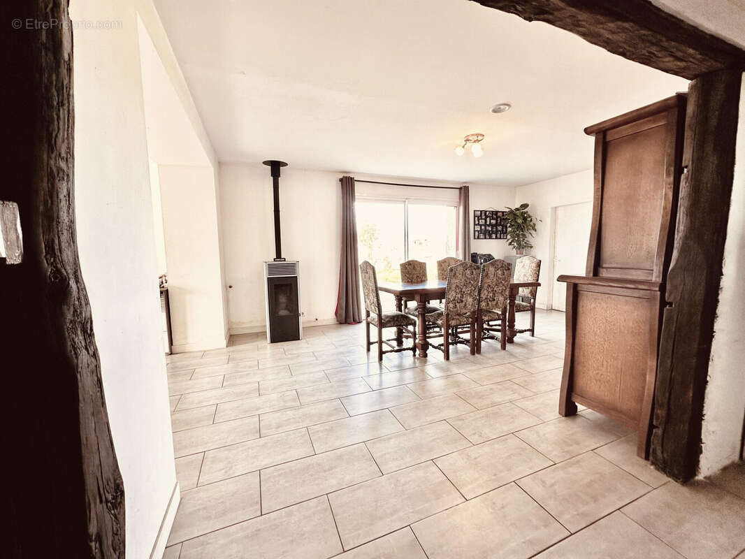 Séjour - Dinning room - Maison à ISSIGEAC