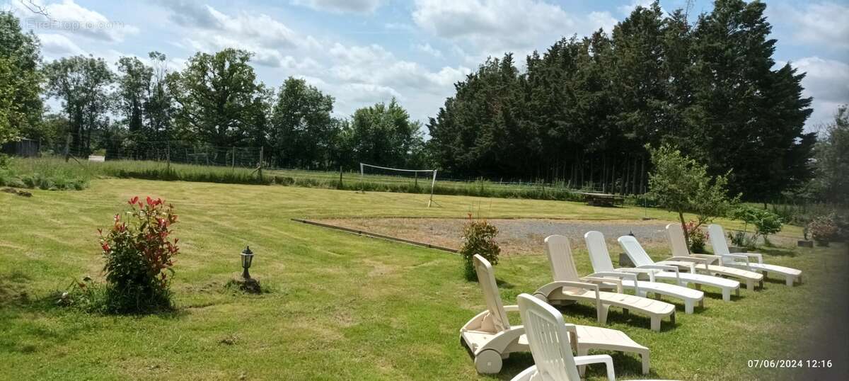Propriété à vendre SAINT HILAIRE ( allier) comprenant une maison et un gite sur un parc de 23433 m² - photo 48
