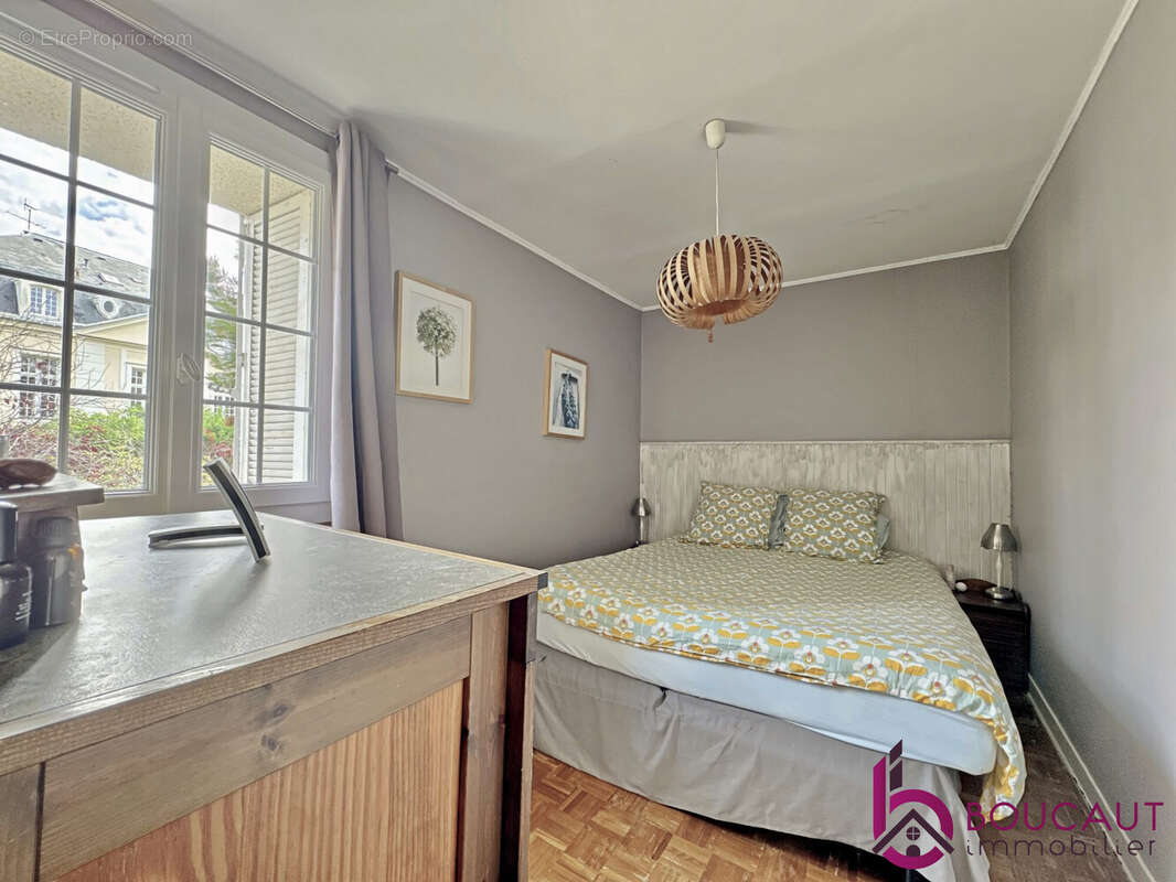 Maison à LE PLESSIS-ROBINSON