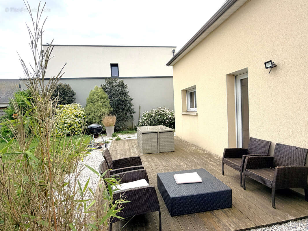 Maison à BIEVILLE-BEUVILLE
