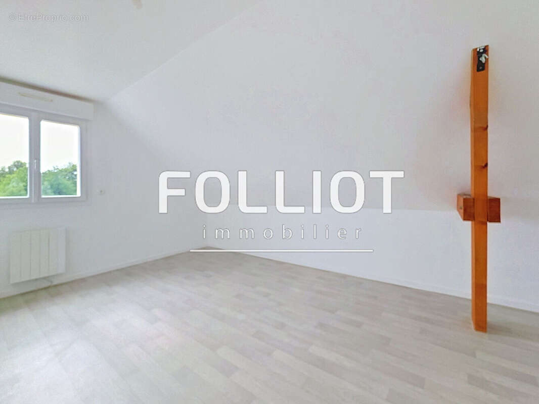 Maison 5 pièces à vendre à Bréhal - 50290 - Centre - photo 10
