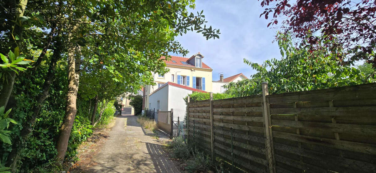 Appartement à MAISONS-LAFFITTE