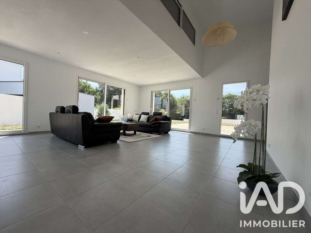Maison 110 m² à Concarneau  - photo 4
