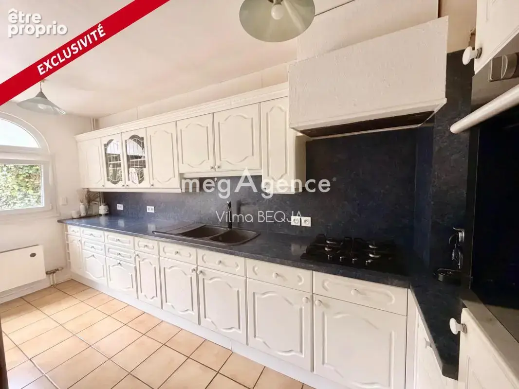 Maison familiale 7 pièces à proximité immédiate de la gare de Sens - photo 7
