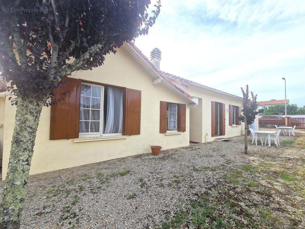 Maison à SAINT-PALAIS-SUR-MER