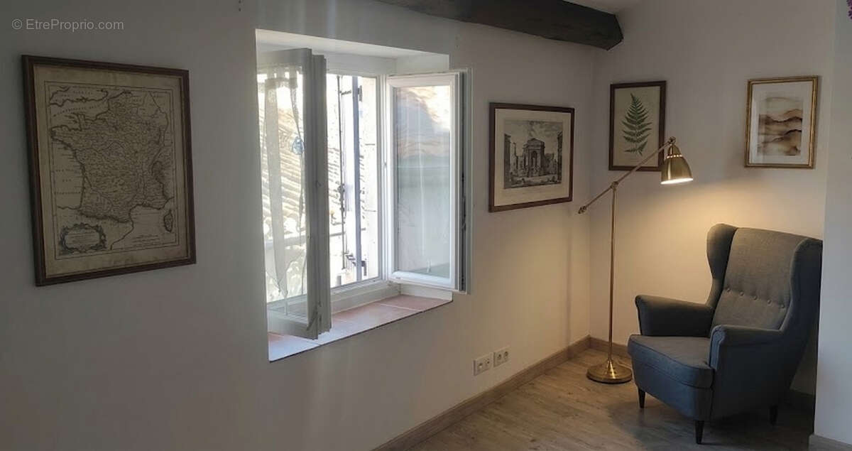 Maison de village entièrement rénovée avec garage et terrasse - photo 9