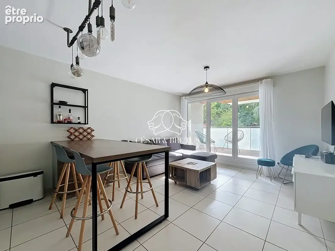 Appartement à LA MULATIERE