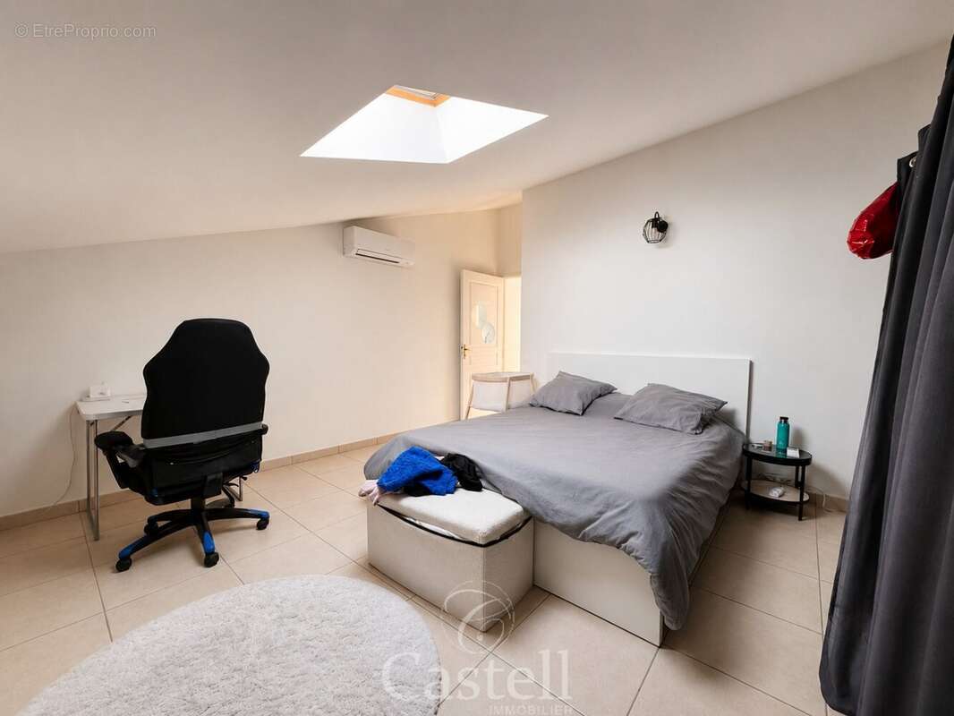 ***appartement duplex 4 pièces de 90 m² avec terrasse, 2 parkings et cellier  en plein cur de ville*** - photo 12