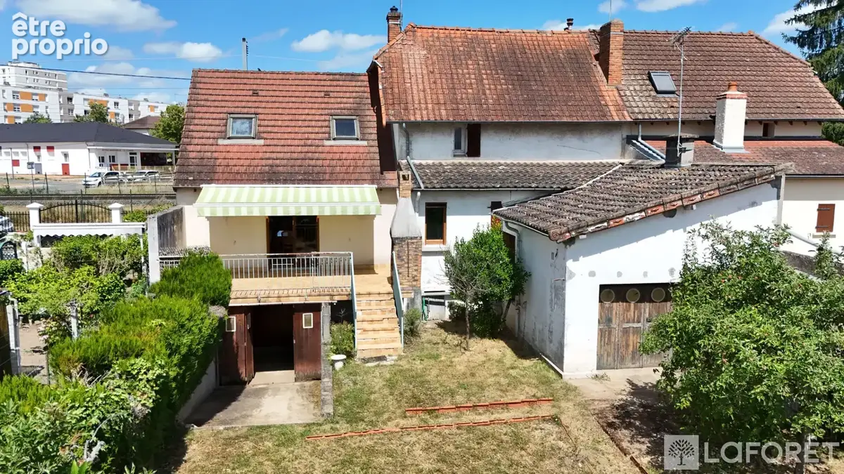 Maison t6 à moulins - photo 13