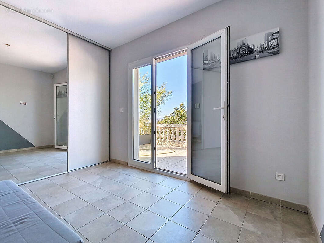 Maison à MARSEILLE-11E