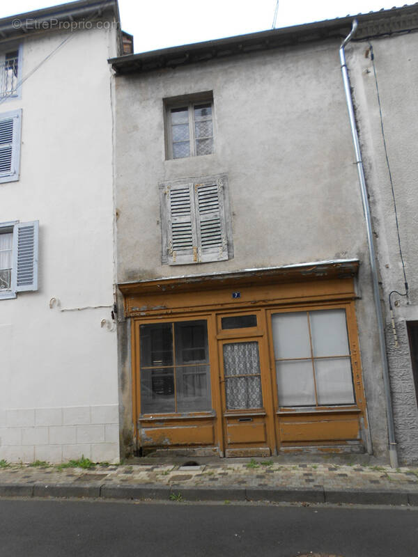 Maison à OLLIERGUES