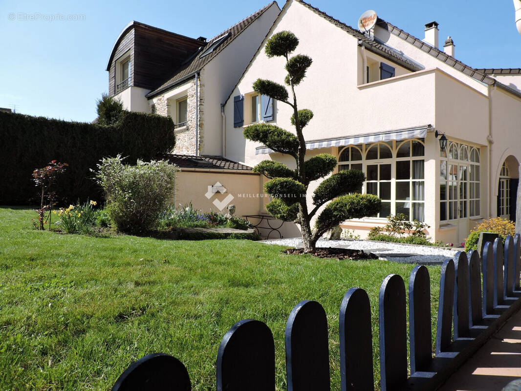 Maison à GOUVERNES