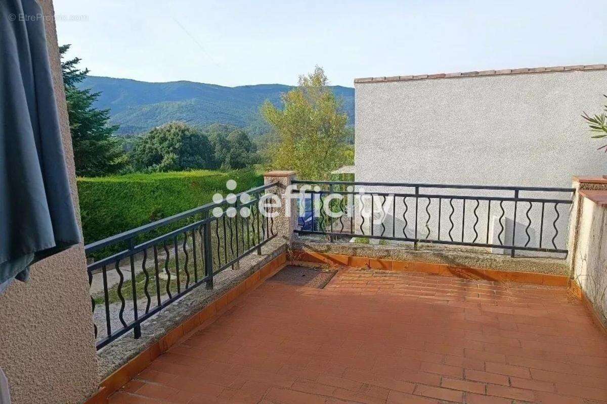 Appartement à LAMALOU-LES-BAINS