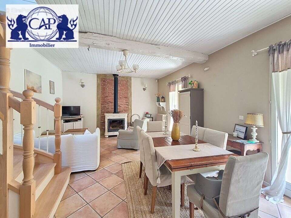 Maison à THORIGNY-SUR-OREUSE