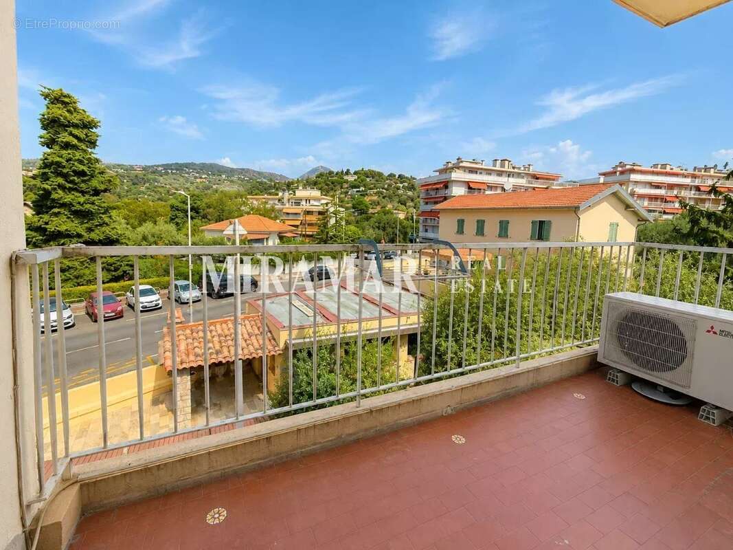 Cimiez / Cap de Croix : Appartement 2 Pièces - photo 3