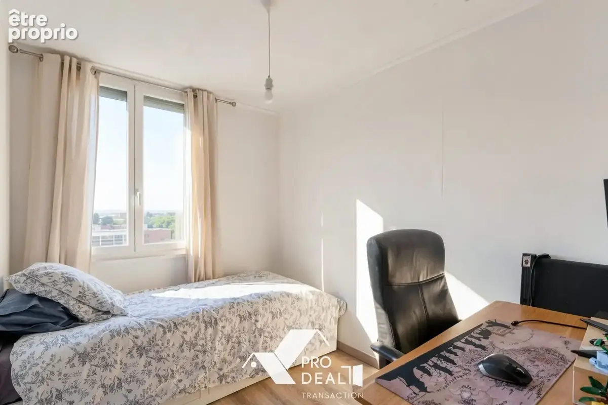 Appartement 78 m² à Bron  - photo 9