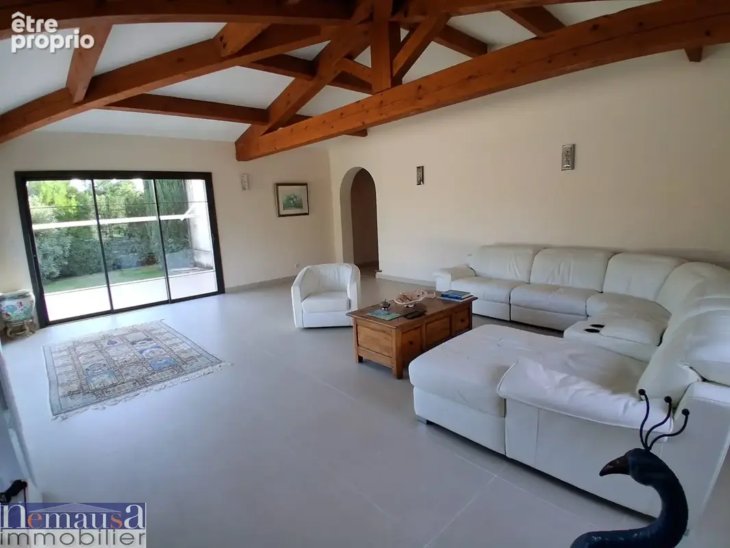 Tarascon, villa de 209m2 sur une parcelle de 2698m2 avec piscine - photo 31