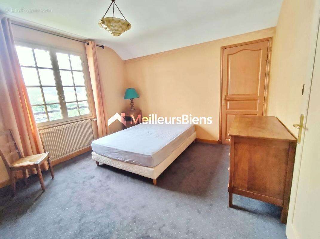 Maison individuelle 141 m² sur sous-sol, terrain de 1013 m² - photo 6