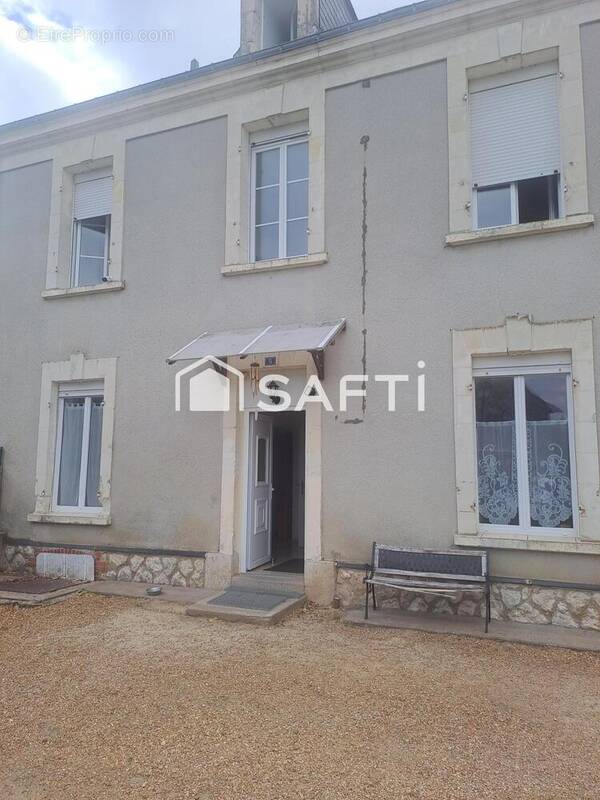Photo 1 - Maison à MEIGNE-LE-VICOMTE