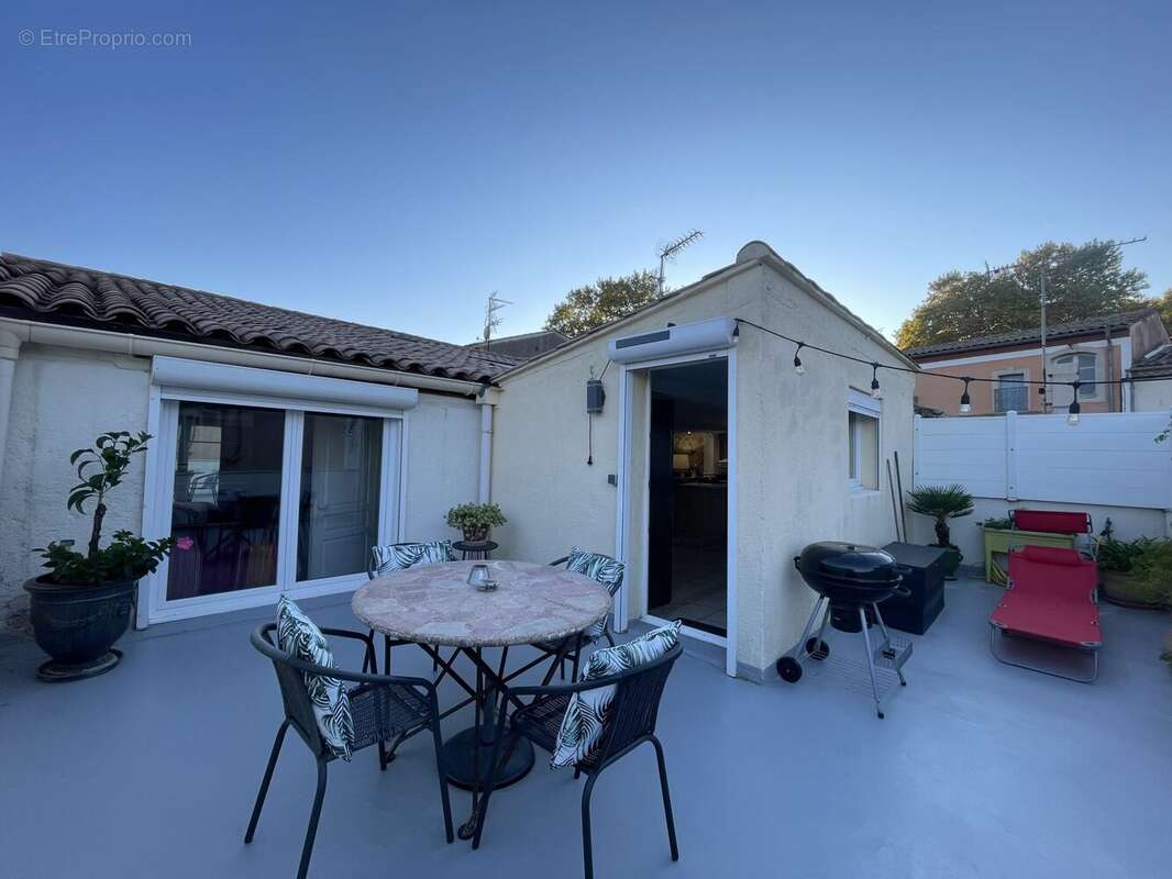 Maison à SAINT-THIBERY