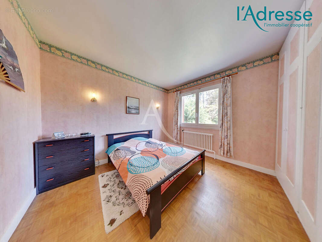 Maison de caractère 170 m²+ sous sol total - photo 7
