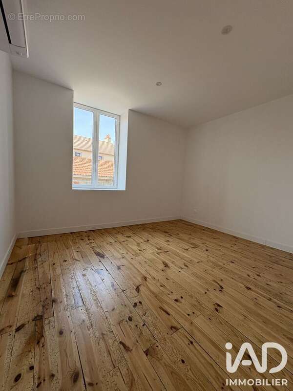 Maison 99 m² à Le Cheix  - photo 9