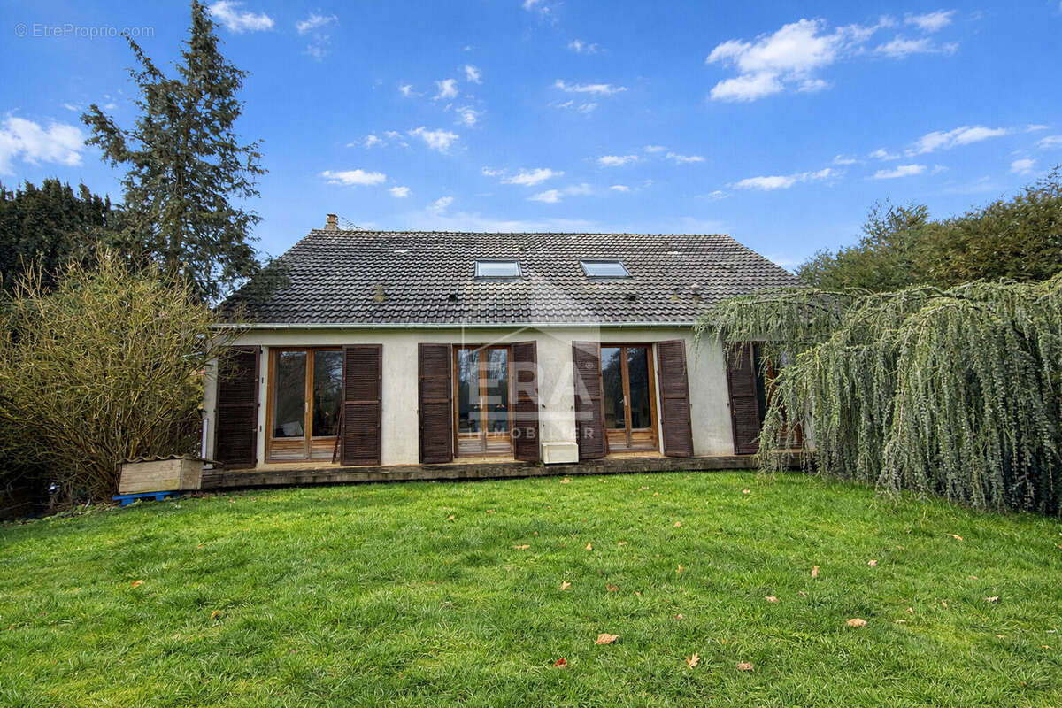 Maison à BREAU