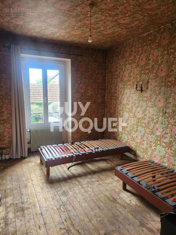 Maison à VILLIERS-SAINT-GEORGES