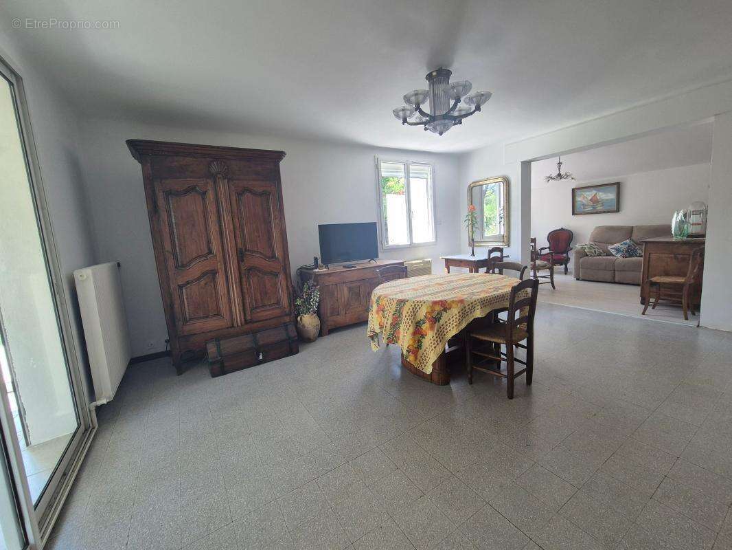 Maison à PONT-SAINT-ESPRIT