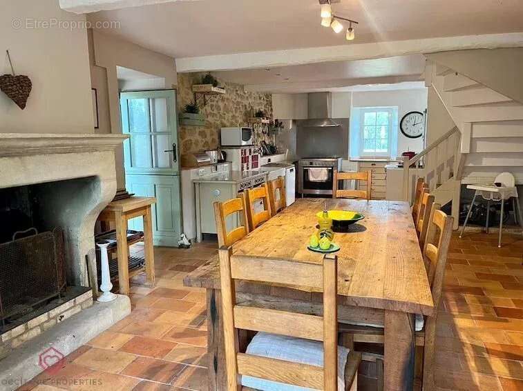 Maison à LABASTIDE-D&#039;ANJOU