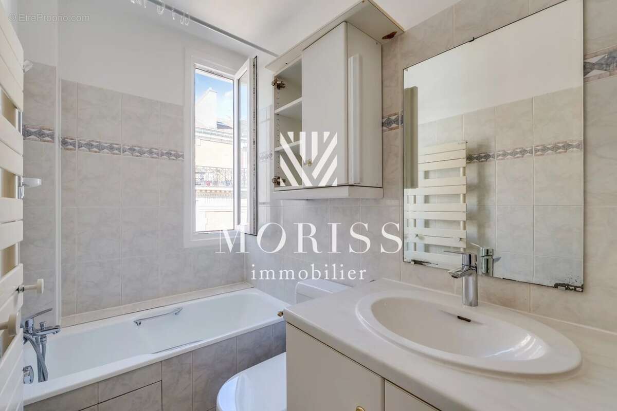 Appartement à LEVALLOIS-PERRET
