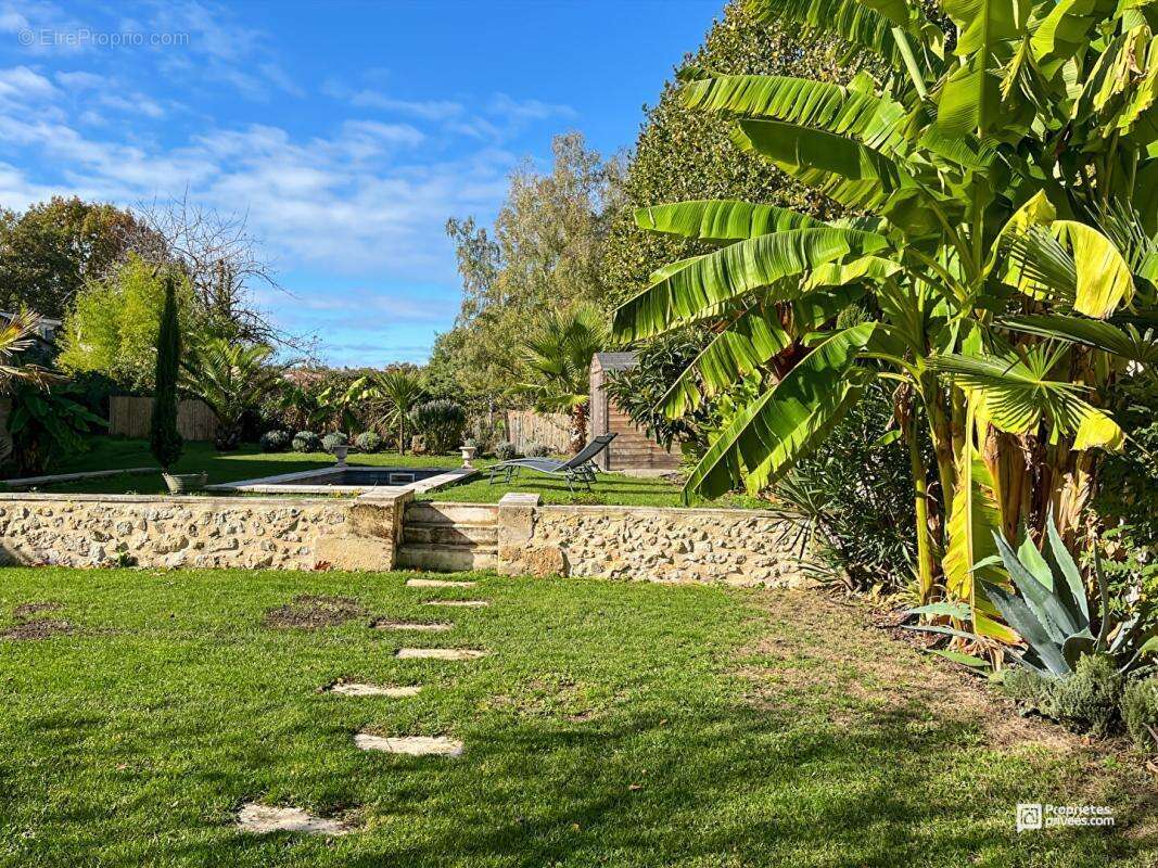 Maison à SAINT-SULPICE-ET-CAMEYRAC