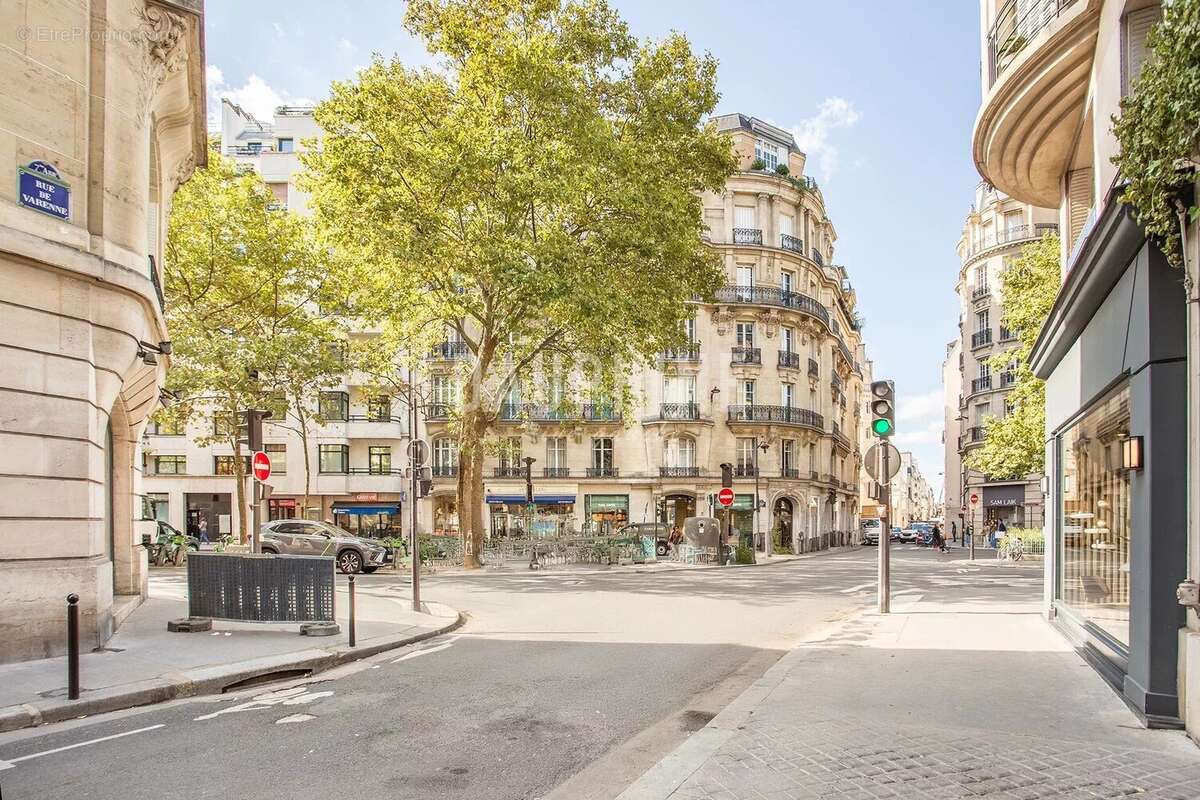 Appartement à PARIS-7E