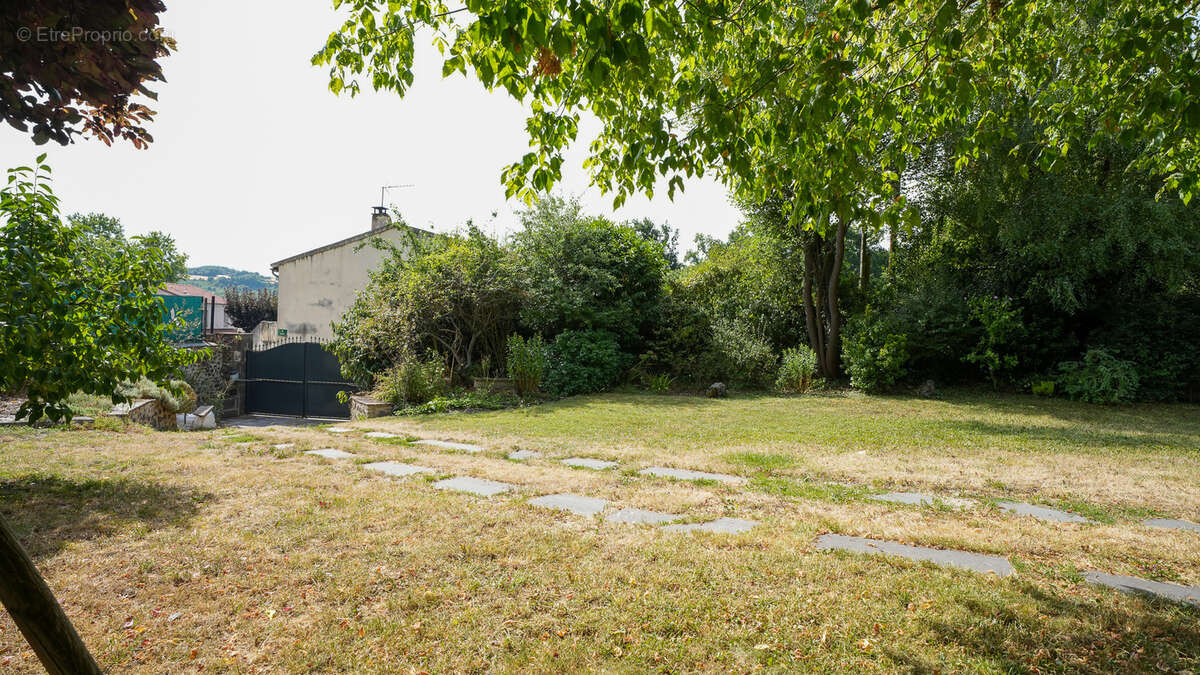 Bien d'exception en plein coeur de Blanzat - photo 18