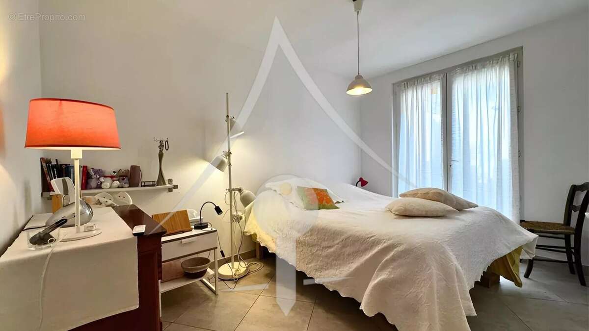 Maison à LAVERNOSE-LACASSE