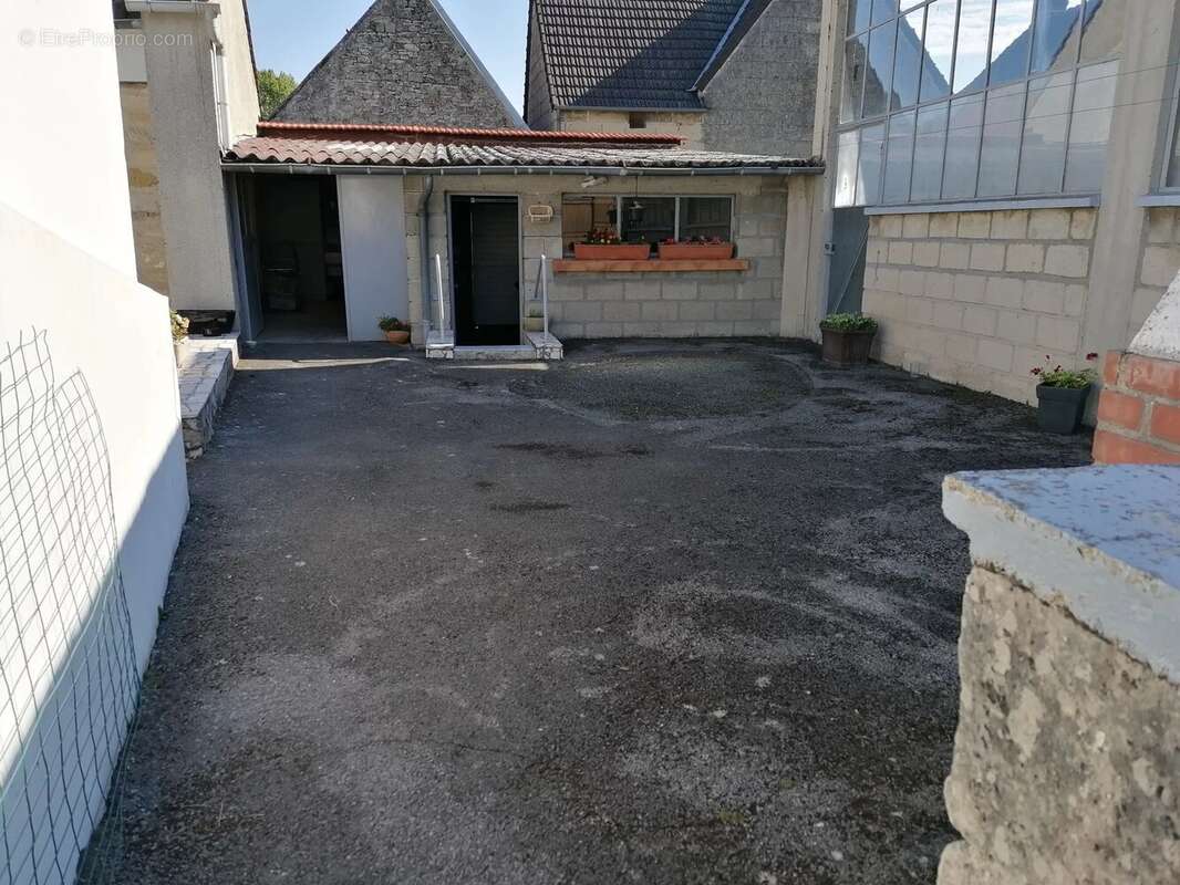 Maison à VESLUD