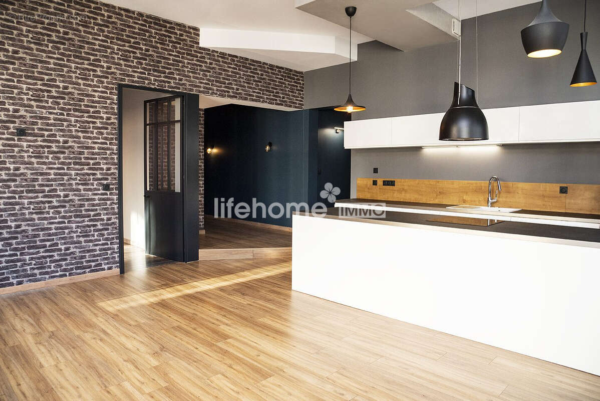Appartement 255 m² à Chateauroux  - photo 8
